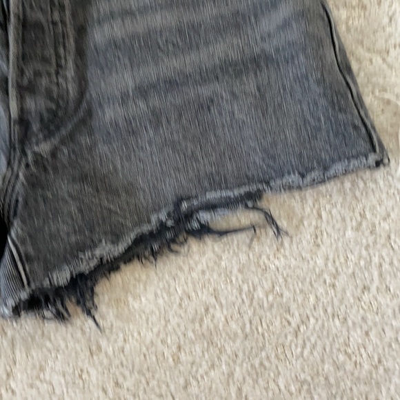 Levi 501 jean shorts distressed black - Picture 2 of 6